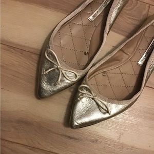 New Pointy Gold foil ballet flats sz40